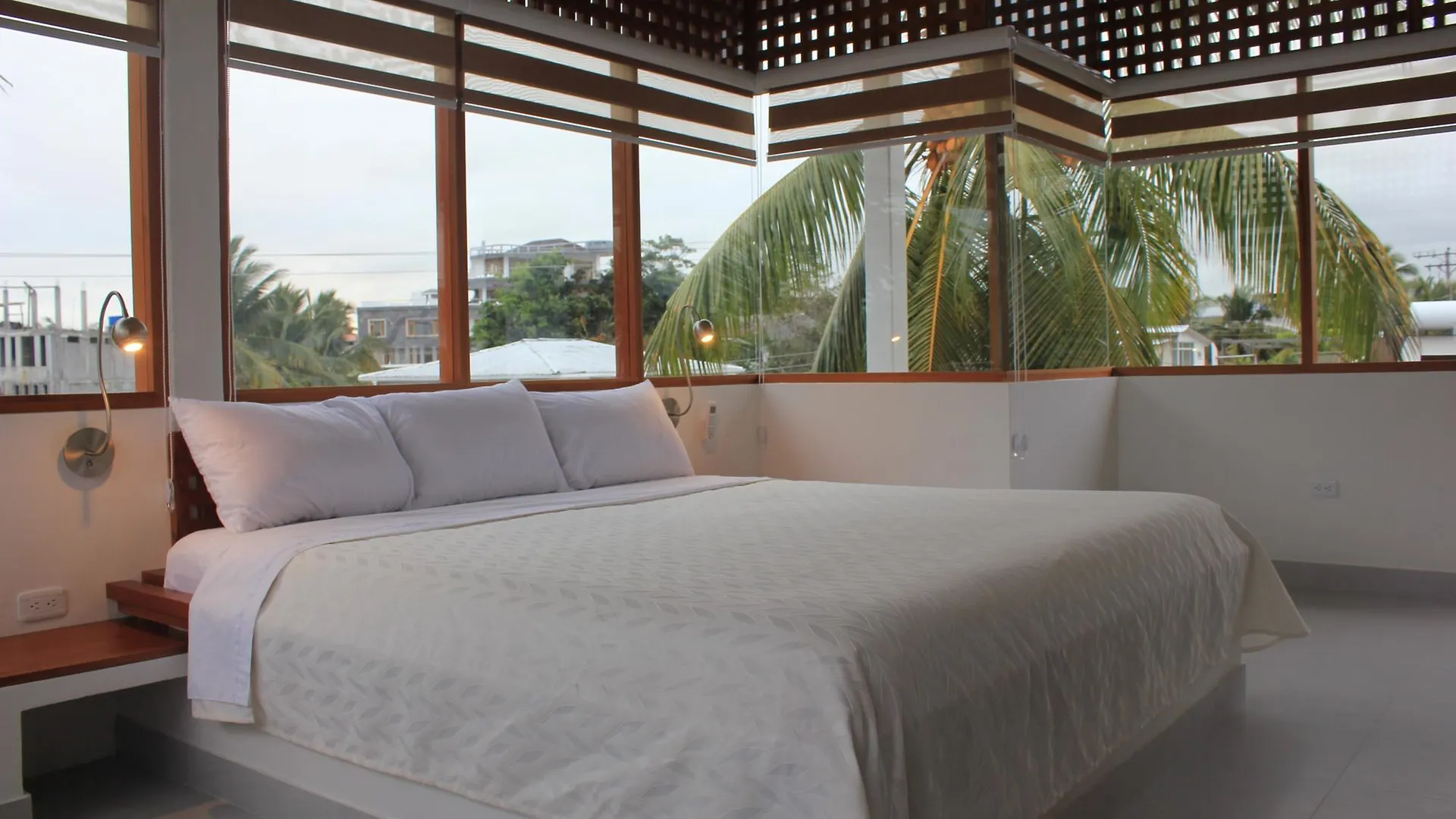 ****  Hotel Silberstein Puerto Ayora  Ecuador